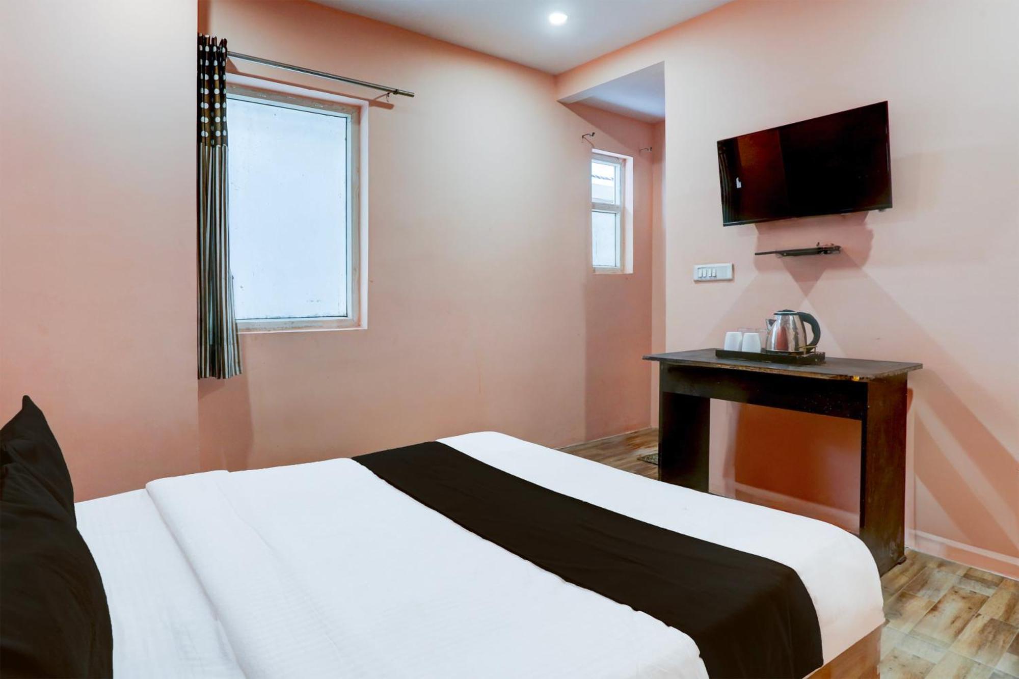 Super Hotel O S J Residency デリー エクステリア 写真