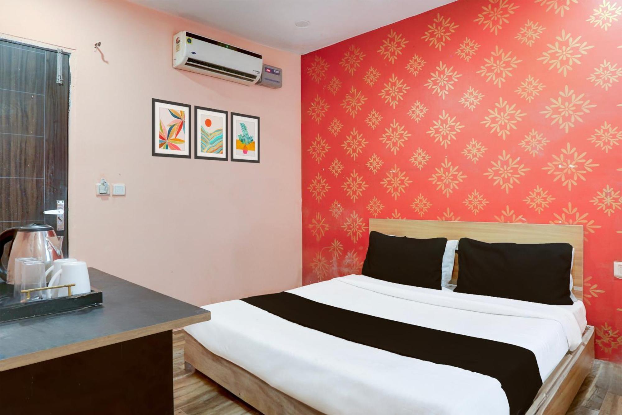 Super Hotel O S J Residency デリー エクステリア 写真